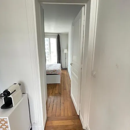 Cosy 45 M2 Flat In The Center Of